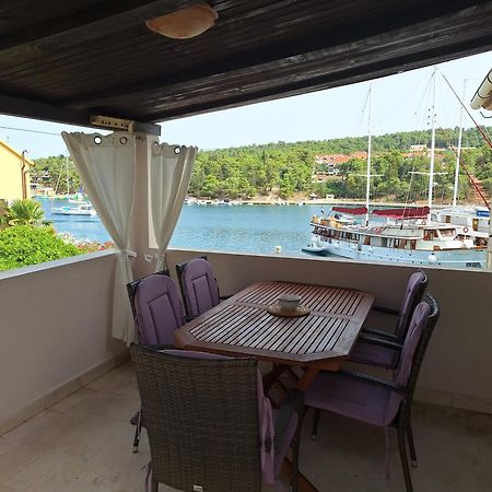 Two-Bedroom Apartment With Sea View,Big Terrase And Garden 스타리 그라드 외부 사진